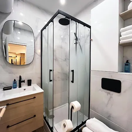 Appartement Urbanflat 178 - De 2 *